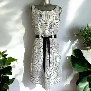 ✅White Satin Printed Sleeveless Dress